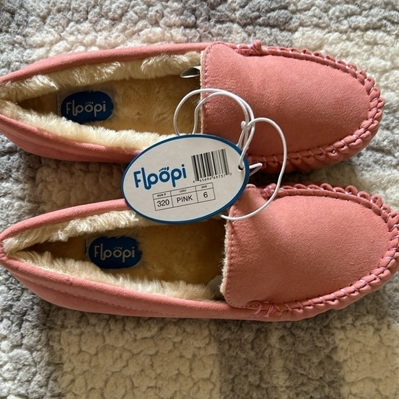 BNWT Floopi pink slipper shoes womens size 6 fur lined - Picture 4 of 5